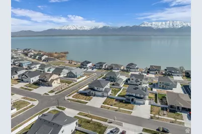 2948 S Puddle Ln, Saratoga Springs, UT 84045 - Photo 3