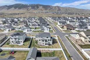 2948 S Puddle Ln, Saratoga Springs, UT 84045 - Photo 45