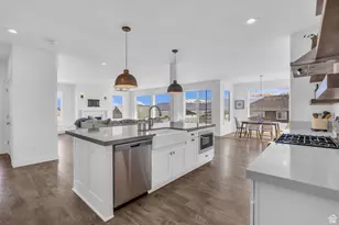 2948 S Puddle Ln, Saratoga Springs, UT 84045 - Photo 9