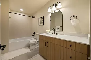 1825 S 2600 E, Salt Lake City, UT 84108 - Photo 31