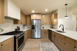 1825 S 2600 E, Salt Lake City, UT 84108 - Photo 11