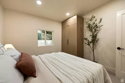1825 S 2600 E, Salt Lake City, UT 84108 - Photo 25