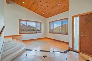 152 N Silver Oak Rd, Salt Lake City, UT 84108 - Photo 13