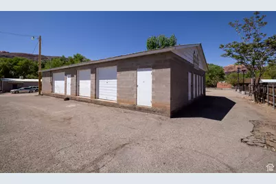38 S 100 W, Moab, UT 84532 - Photo 11