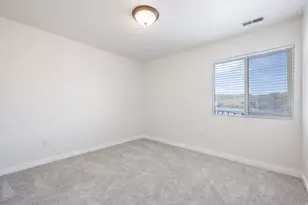 4043 E Oakland Hills Dr, Eagle Mountain, UT 84005 - Photo 13