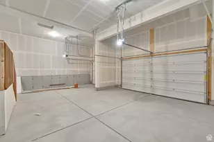 2090 E Burger St, Lake Point, UT 84074 - Photo 41