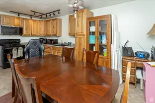 1381 W Beacon Hill Dr S, Taylorsville, UT 84123 - Photo 5