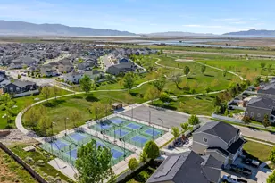 33 E Delgada Ln, Stansbury Park, UT 84074 - Photo 35