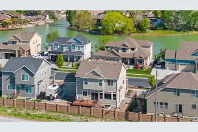 33 E Delgada Ln, Stansbury Park, UT 84074 - Photo 31