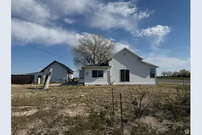 98 W 1000 N, Delta, UT 84624 - Photo 5