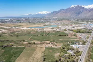 2490 S State St, Springville, UT 84663 - Photo 31