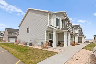 254 W Seasons Ln, Garden City, UT 84028 - Photo 7