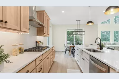 2298 E Parkside Cir S, South Ogden, UT 84403 - Photo 9