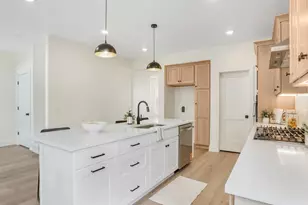 2298 E Parkside Cir S, South Ogden, UT 84403 - Photo 11