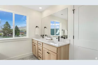 2298 E Parkside Cir S, South Ogden, UT 84403 - Photo 23
