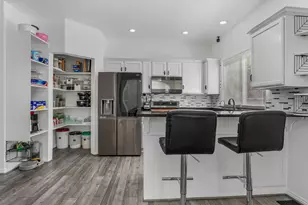 10674 S Pine Shadow Rd, South Jordan, UT 84009 - Photo 5