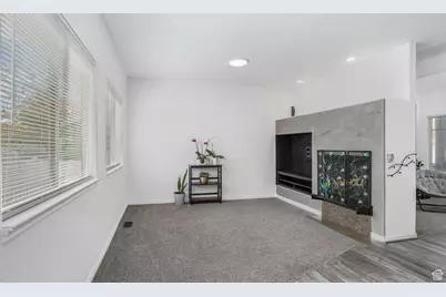 10674 S Pine Shadow Rd, South Jordan, UT 84009 - Photo 3