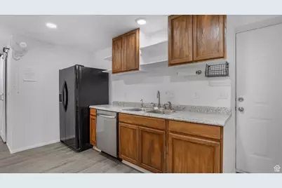 10674 S Pine Shadow Rd, South Jordan, UT 84009 - Photo 25