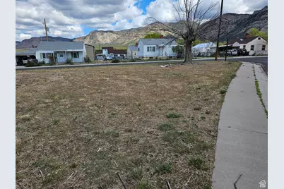 176 Grassy Trl, East Carbon, UT 84520 - Photo 3
