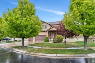 7812 N Crestwood Circle, Eagle Mountain, UT 84005 - Photo 3