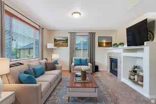 7812 N Crestwood Circle, Eagle Mountain, UT 84005 - Photo 7