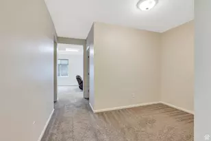 7812 N Crestwood Circle, Eagle Mountain, UT 84005 - Photo 19