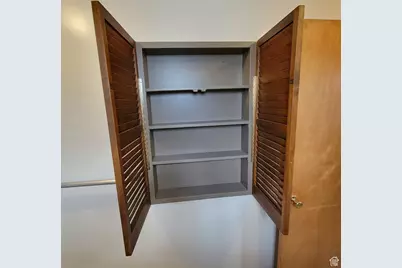 207 N Rawlins St, East Carbon, UT 84520 - Photo 33