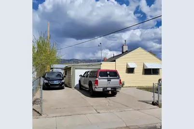 207 N Rawlins St, East Carbon, UT 84520 - Photo 5