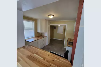 207 N Rawlins St, East Carbon, UT 84520 - Photo 25