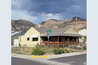 207 N Rawlins St, East Carbon, UT 84520 - Photo 51