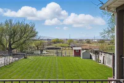 2490 S State St, Springville, UT 84663 - Photo 35