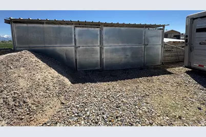 2620 N 2200 W, Salt Lake City, UT 84116 - Photo 5