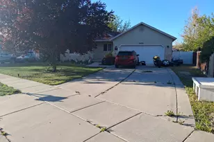 2434 W 2250 N, Clinton, UT 84015 - Photo 7