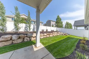 1148 N 1875 E, Layton, UT 84040 - Photo 27