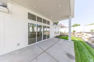 1148 N 1875 E, Layton, UT 84040 - Photo 25