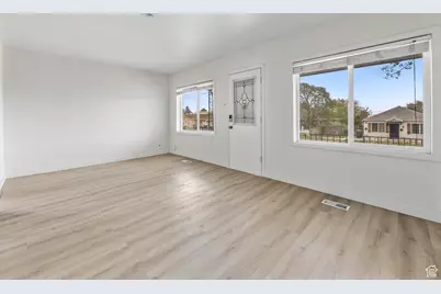 390 E Vine, Tooele, UT 84074 - Photo 5
