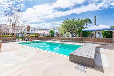 5545 S 2100 W #D22, Roy, UT 84067 - Photo 7