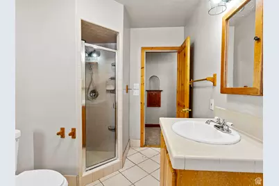 1362 Marilyn Dr, Ogden, UT 84403 - Photo 9