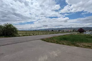 565 E Platt Ln, Mona, UT 84645 - Photo 49