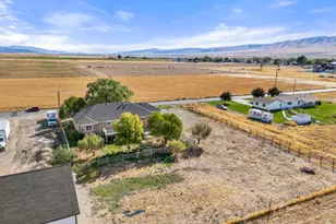 565 E Platt Ln, Mona, UT 84645 - Photo 43