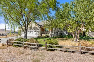 565 E Platt Ln, Mona, UT 84645 - Photo 33