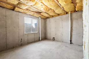 565 E Platt Ln, Mona, UT 84645 - Photo 27