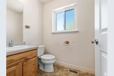 565 E Platt Ln #1, Mona, UT 84645 - Photo 11