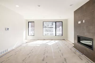 4442 S Holladay Park Ln E, Holladay, UT 84124 - Photo 3