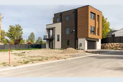 4442 S Holladay Park Ln E, Holladay, UT 84124 - Photo 9