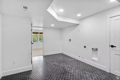 1940 S 2500 E, Salt Lake City, UT 84108 - Photo 25