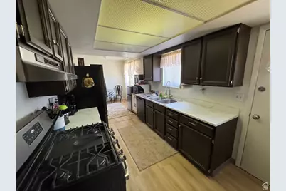 527 W Palisade Dr, Moab, UT 84532 - Photo 3