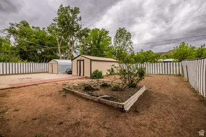 527 W Palisade Dr, Moab, UT 84532 - Photo 19