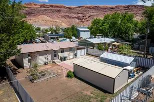 527 W Palisade Dr, Moab, UT 84532 - Photo 35