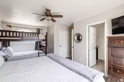 917 N Harbor Village Dr E #4, Garden City, UT 84028 - Photo 25